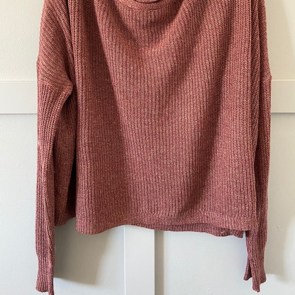 Off the shoulder sweater - Picture 2 of 2